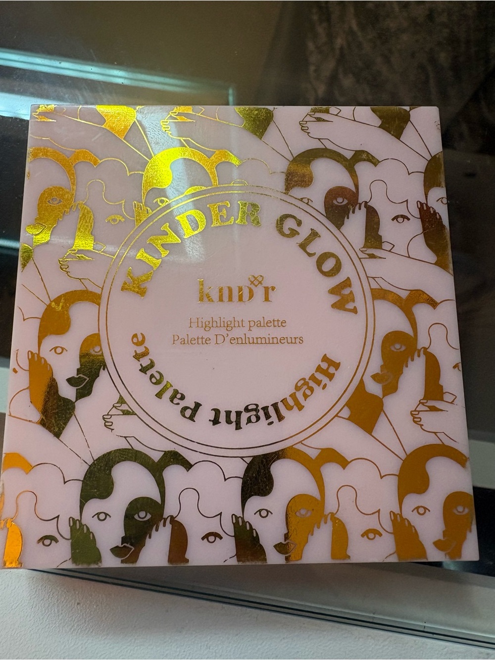 Kinder Glow Highlight Palette - Pink & Gold